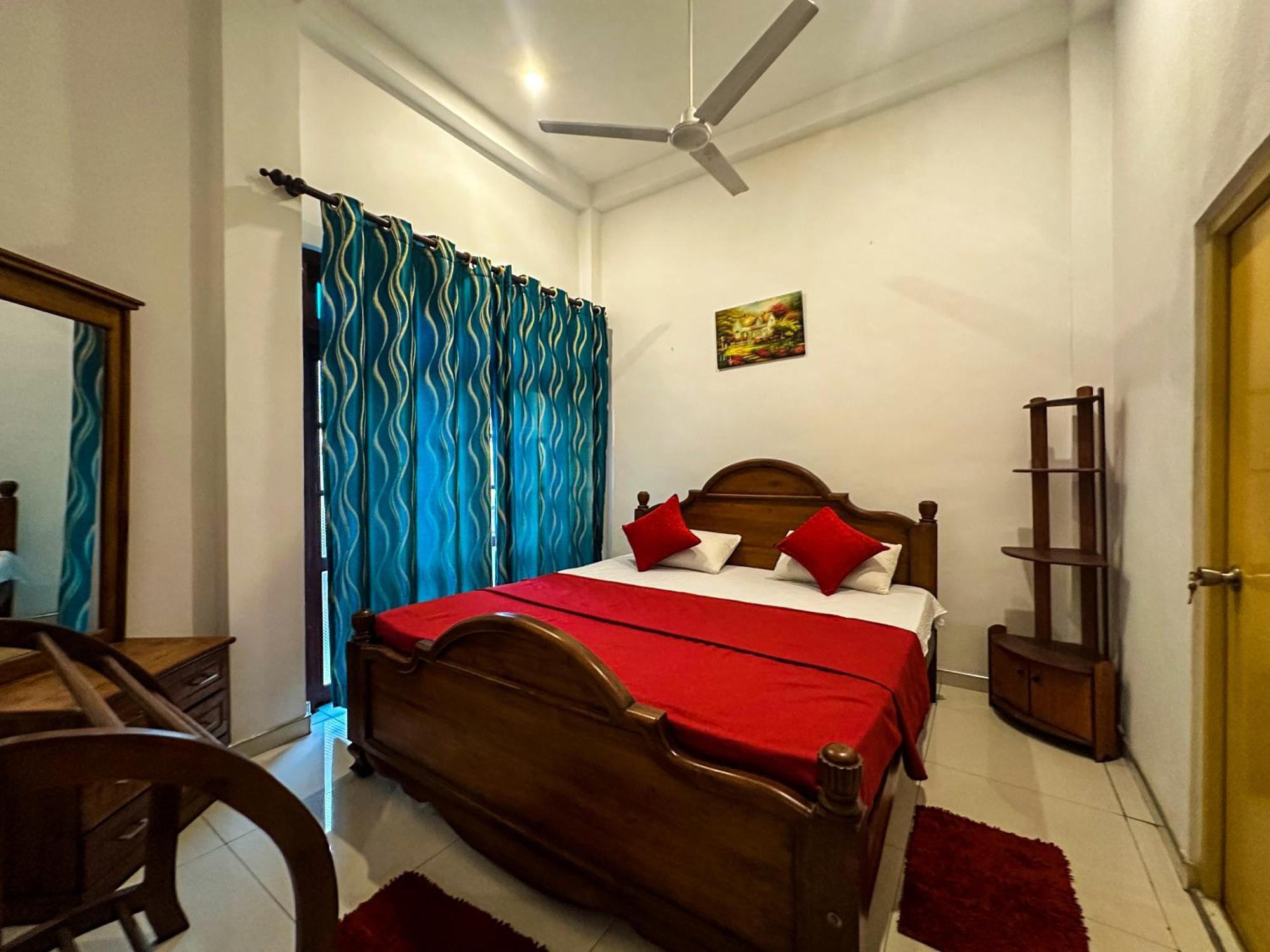 New Panda House Hotel Galle Quarto foto
